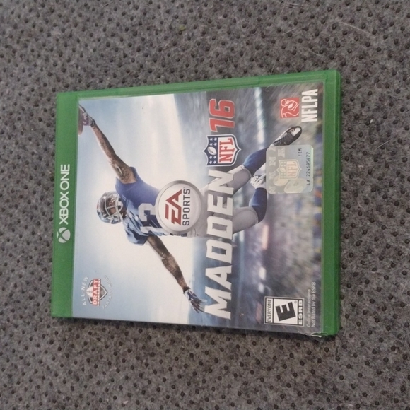 🏈XB1 Madden 16 - Picture 2 of 4